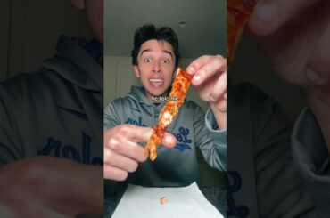 I Had The BIGGEST Pizza.. 🍕