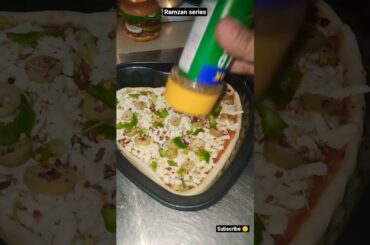 easiest heart pizza by cooking cuisine #ramzan#ramzanspecial#reelitfeelit #pizza#bread #viralshorts