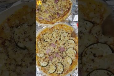 सूजी ज़ूकीनी पिज़्ज़ा रेसिपी(Healthy Pizza Without Maida)Easy Snack Recipe#ytshorts #shots #trending