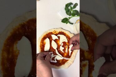 Pure Shehar ka best Pizza, sach mei? 🫢 #trending #pizza #food