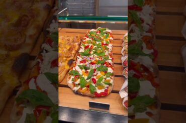 Pizza #youtube #views #reels #food #pizza #pizzalover #rome #italy #foodie #youtubeshorts #pizzalove