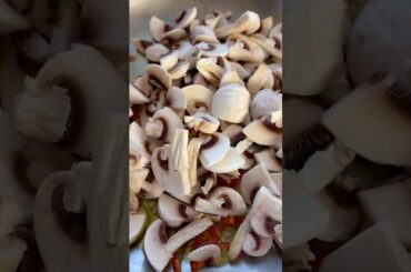 Tagliatelle con Funghi | Easy Italian Mushroom Pasta #tagliatelle #pasta #mushroompasta #foodshorts