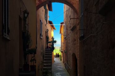 This is… 📍Montepulciano, Italy #montepulciano #tuscany #italy #travel #shorts