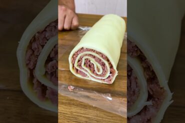 É assim que eu faço um banquete com massa de pastel! #massadepastel #queijo #calabresa #rondelli