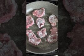 Italian Red Wine Pork Scallopini - Homebody Eats