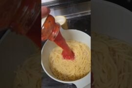 MAKING SPAGHETTIIIIII  #cooking #spaghetti #food #fyp #shorts #viral