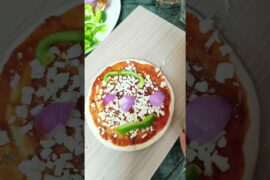 Instant Homemade Pizza 🍕 recipe #food #recipe #viral #ytshorts #pizza #cooking #homemade