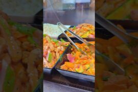 Satisfying  Food in Rome italy #subscribe  #shorts #subscribe  #youtubeshorts  #viral  #yt