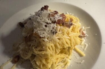 Authentic Spaghetti alla Carbonara – no cream, just 4 ingredients