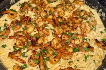 Alfredo linguini with cajun shrimp