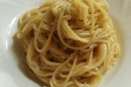 Spageti whit eggs