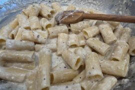 Rigatoni Cacio e Pepe