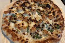 Crispy Chicken with White Sauce