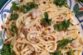 Spaghetti with chopped clams