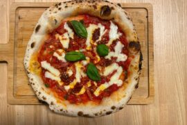 Factors that influence holes on pizzas