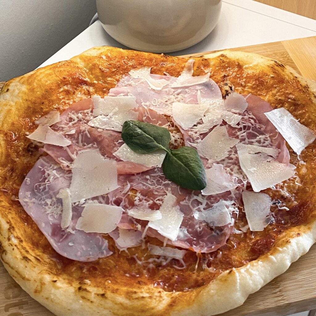 Parmesan pizza (electric oven)