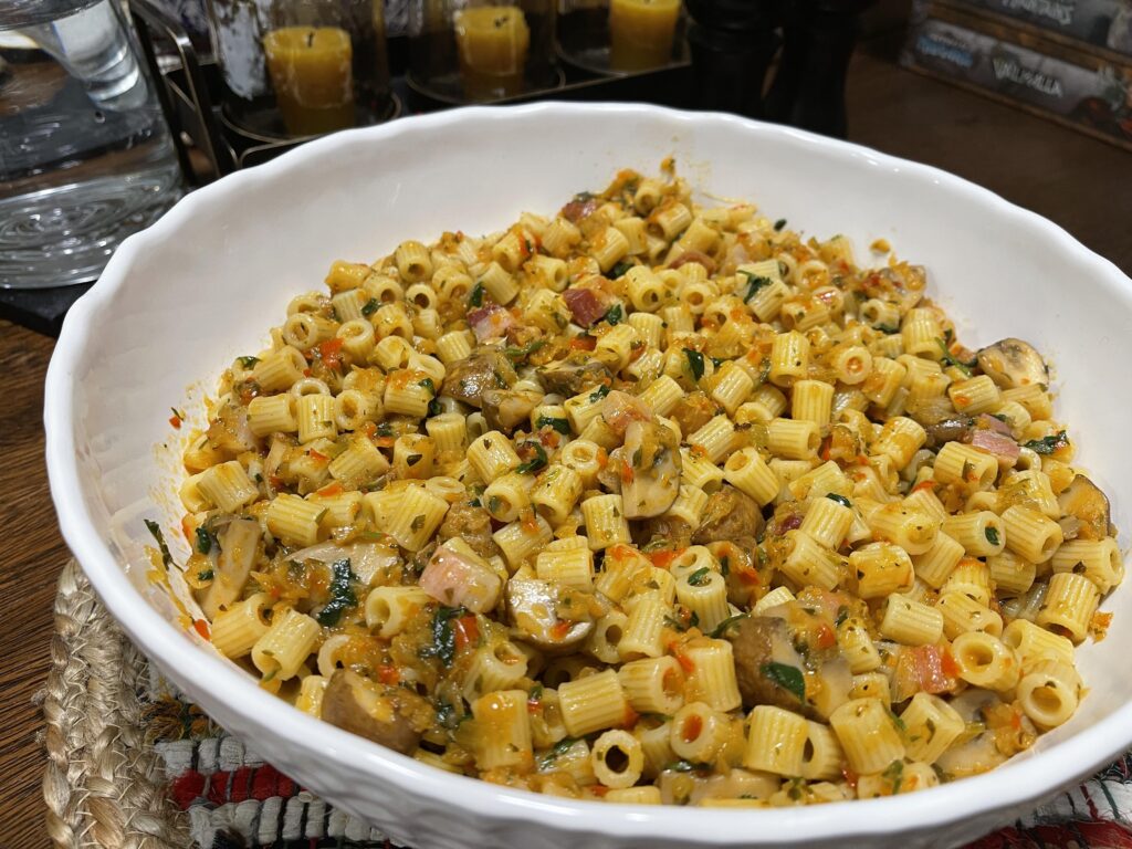 Ditalini with Sautéed Mushrooms & Mediterranean Vegetables [OC]