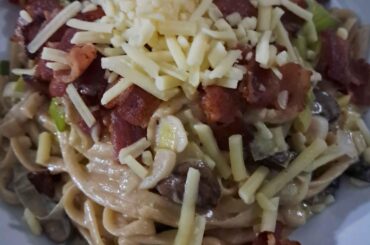 [Homemade] crispy bacon mushroom and leek pasta
