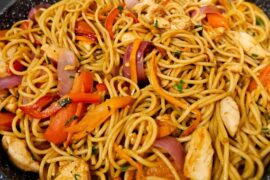 Tallarín saltado, a super delicious Peruvian dish 🤤🙂‍↕️