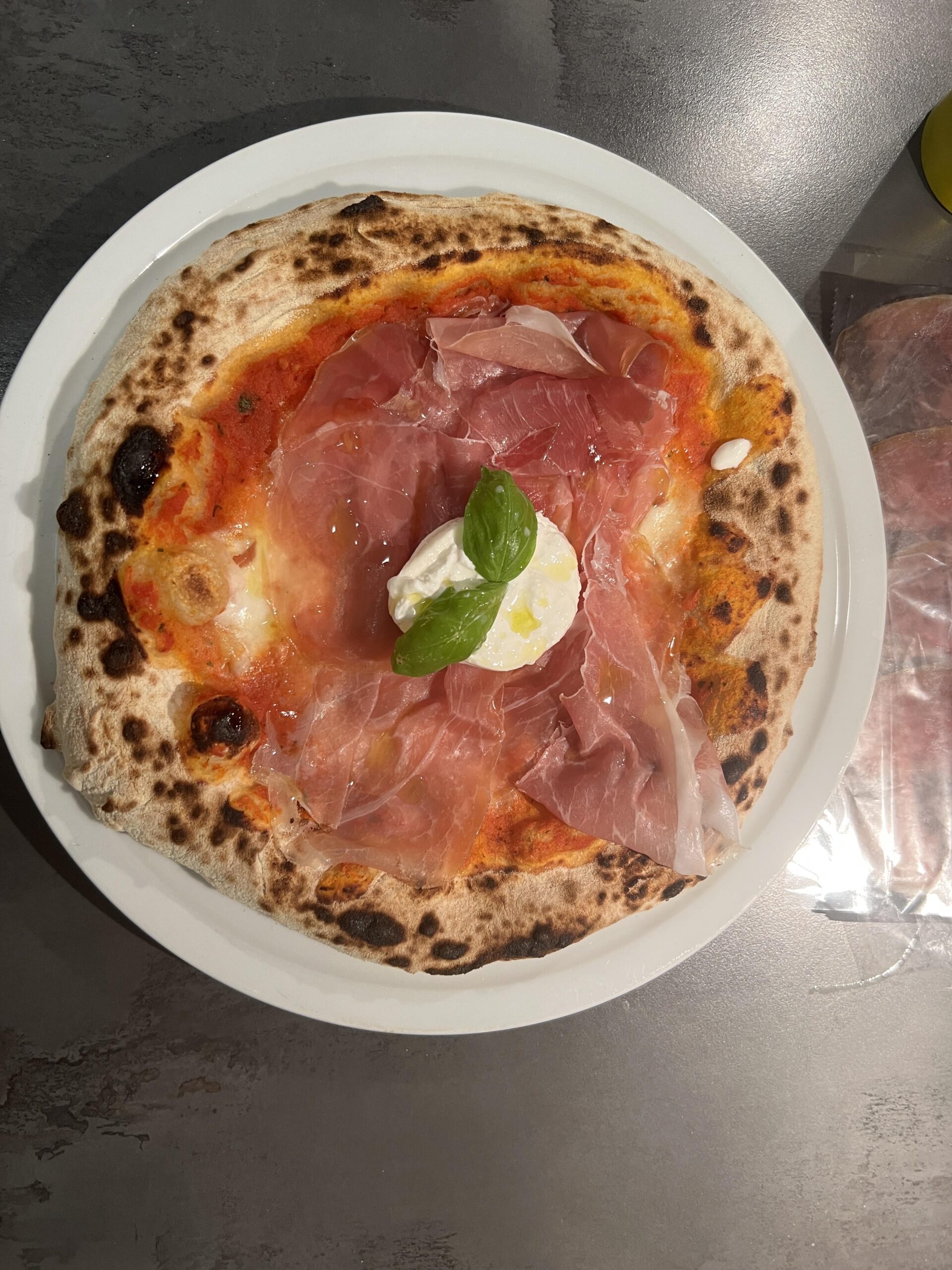 Straight outta my oven, straight from Napoli vibes 🇮🇹🔥
This isn’t pizza… this is therapy. Straight outta my oven, straight from Napoli vibes 🇮🇹🔥
This isn’t pizza… this is therapy.