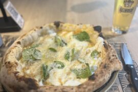 Pizza Quattro formaggi & birra 🤤