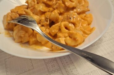 Tortellini filled with cheese in a tomato baded sauce