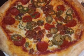 Hot and Spicy 🔥🍕 at pub