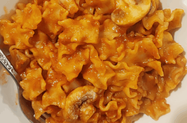 Homemade marinara sauce with mushroom pasta 🍝