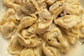 Prosciutto tortellini with Cream