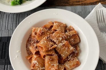 Paccheri al sugo