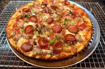 Supreme Chicago Pan Pizza