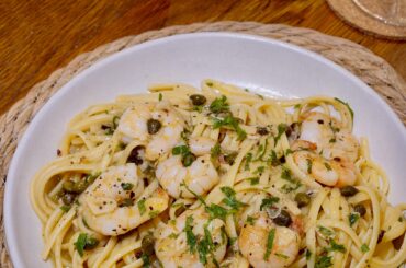 Linguine, King Prawns, Garlic, Capers, Chilli & Parlsey