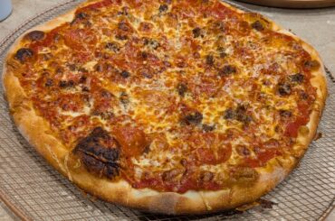 Finally stopped lurking to share my latest pies