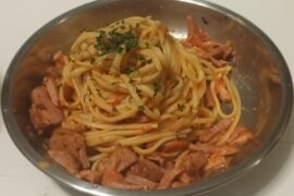Linguine al pomodoro con petto d’anatra affumicato