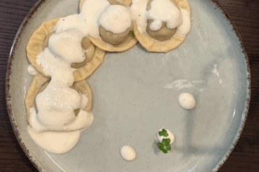 Homemade ravioli — how to avoid air pockets?