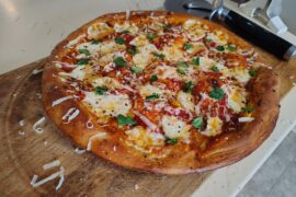 Roasted bell peppers, hot banana peppers and mozzarella pan pizza