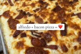 10 years of pizza making and i never cared for making pizza in a pan until now