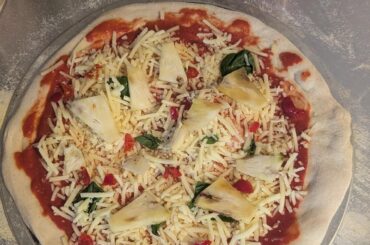 Wiri Wiri and Pineapple Pizza