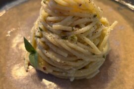 Spaghetti with pistachio pesto