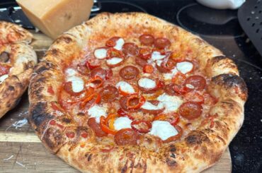 Sunday pizzas for the fam