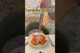 Real Italian Spaghetti in Rome Italy🇮🇹 #spaghettie #romeitaly #italianspaghetti
