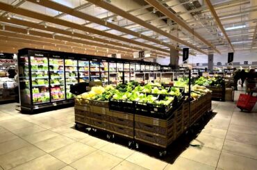 Shopping at an ITALIAN SUPERMARKET 🇮🇹🛒 – INCREDIBLE Fresh Food & Amazing Prices! 4K