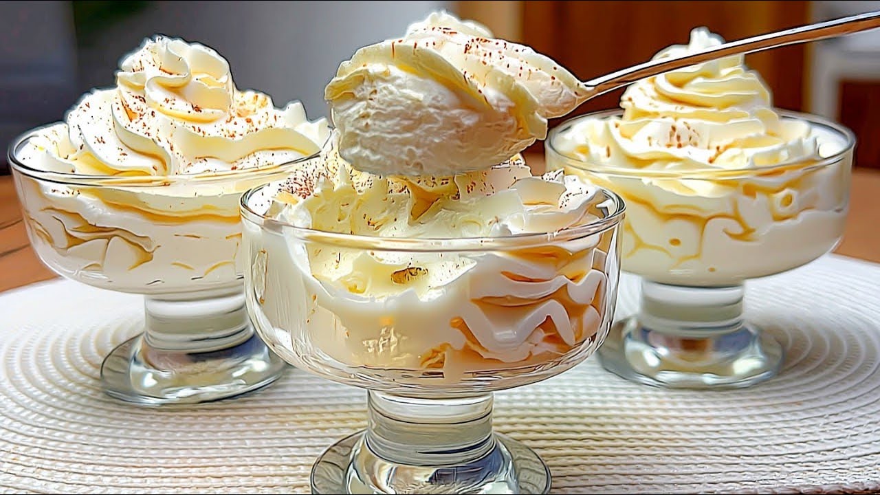 Mischen Sie einfach Ananas und Banane! Ein echtes italienisches Dessert in 5 Minuten! Kein Backen! Mischen Sie einfach Ananas und Banane! Ein echtes italienisches Dessert in 5 Minuten! Kein Backen!