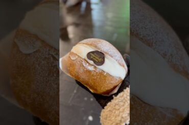 Night in Italy + The Best Cream Maritozzo 🇮🇹✨ #streetfood #foodvlog