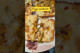 5min bread pizza recipe | homemade pizza recipe #nufukirasoi #youtubeshorts #pizza #shorts