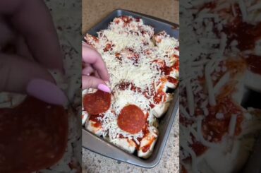 What toppings would you put on your bubble pizza? 🍕