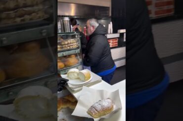 Yummy, crispy, & tasty 😋 #trending #trendingshorts #shortsfeed #food #foodie #italy #youtubeshorts