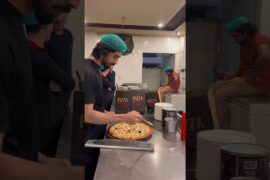 #pizzajohns #itspizzatime #bbqpizza #pizzalover #pizzarecipes #food #pizzatoppings #pizzatime