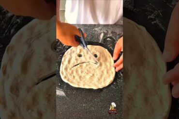 Just look at this pizza, fresh out of the oven  #handmadepizza #americanfood