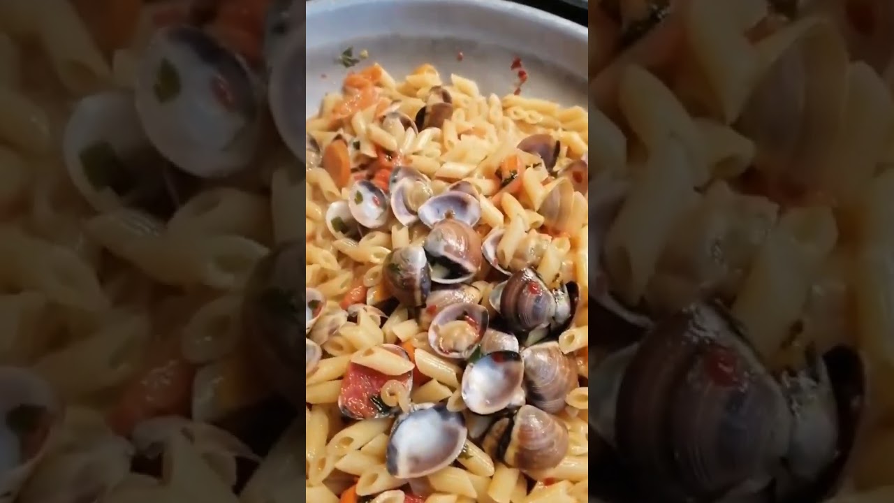 Mezze Penne with Clams – Traditional Italian Recipe (Authentic Style) #pasta #seafood #food Mezze Penne with Clams – Traditional Italian Recipe (Authentic Style) #pasta #seafood #food